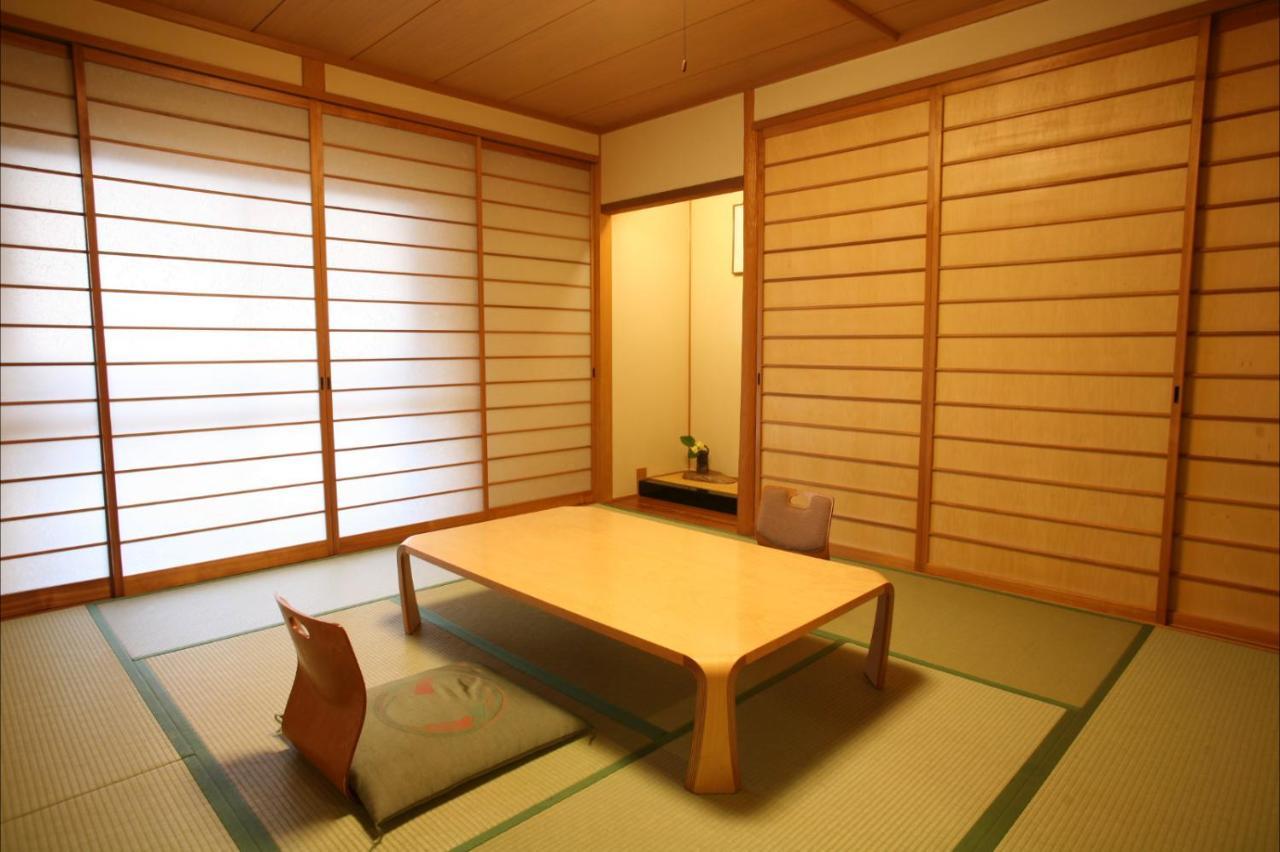 Yubaraonsen Yubaranoyado Komeya Maniwa Exterior photo